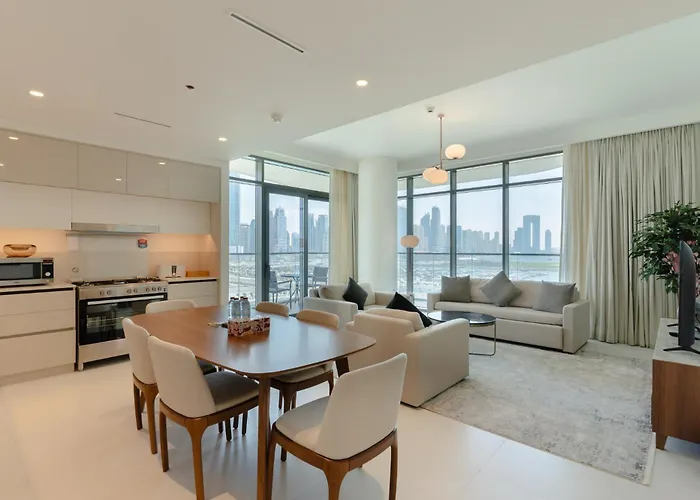 Spacious 3 Bedroom L Beachfront L Best Lay Out