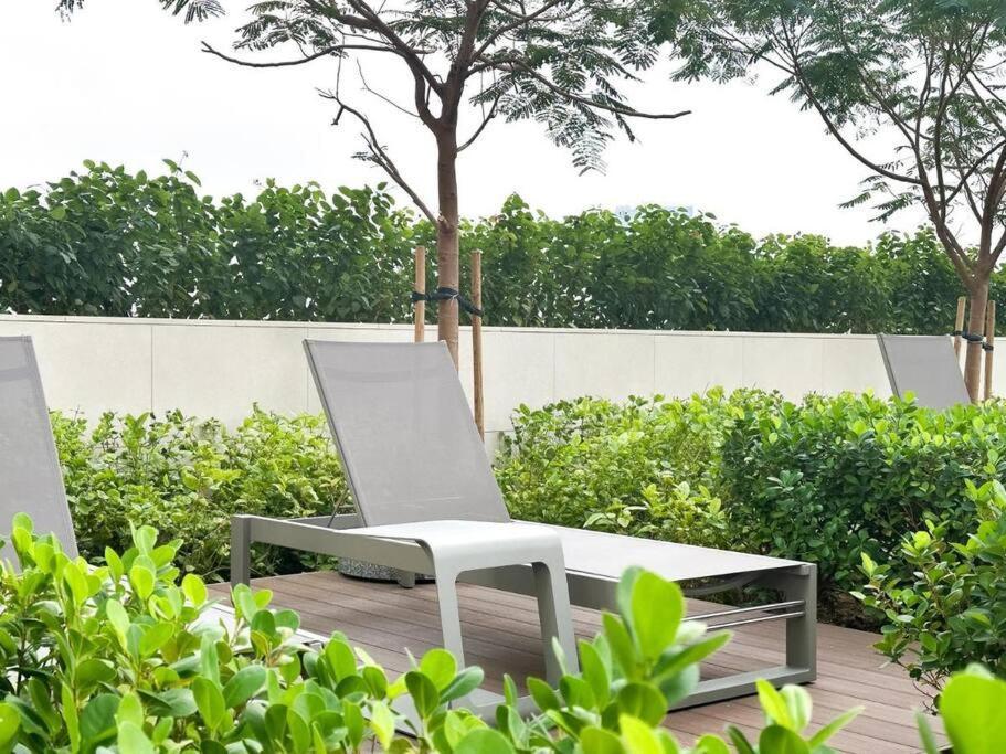 Spacious 3 Bedroom L Beachfront L Best Lay Out Apartment