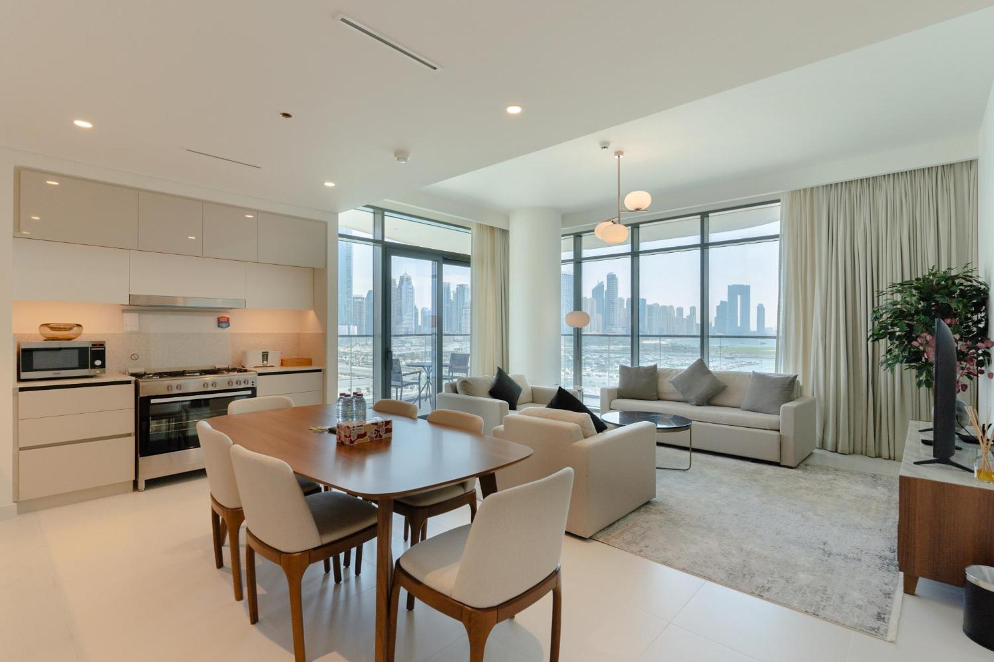 Apartment Spacious 3 Bedroom L Beachfront L Best Lay Out Dubai